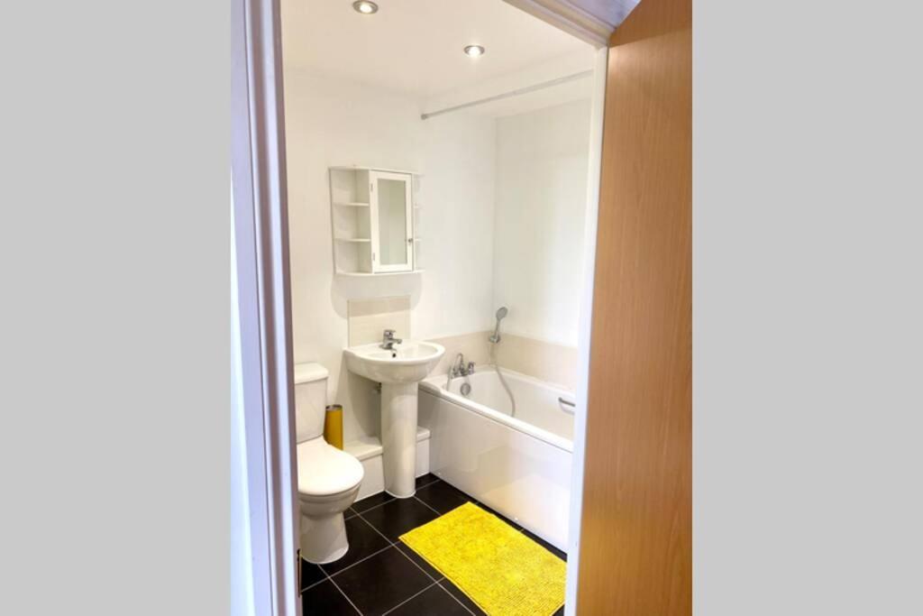 Smartrips Apartments - Lakeside/Thurrock 西瑟罗克 外观 照片