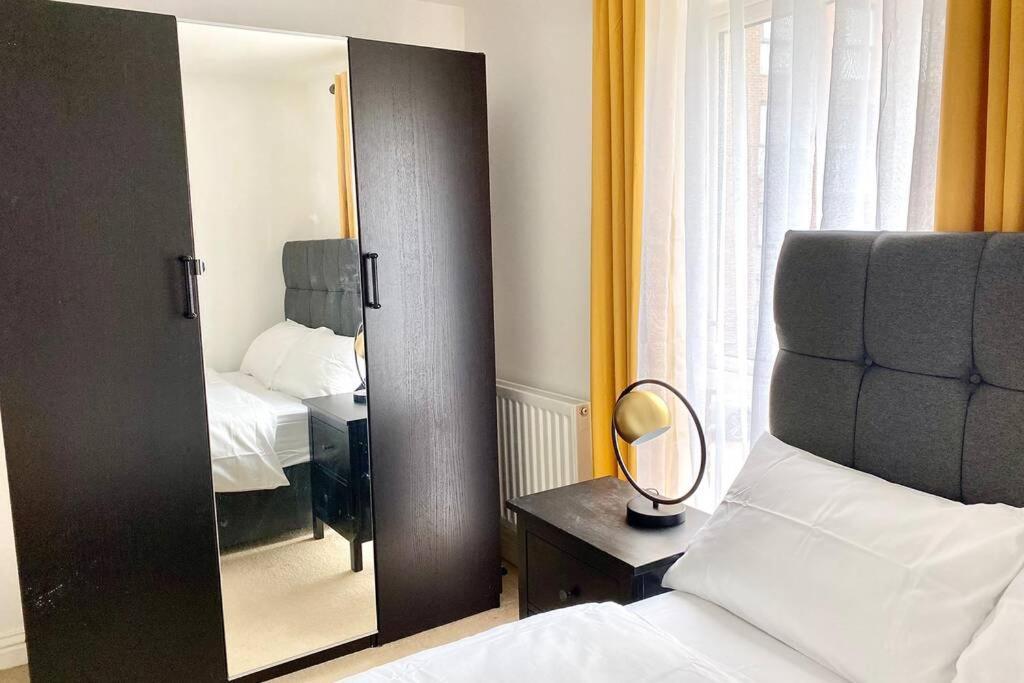 Smartrips Apartments - Lakeside/Thurrock 西瑟罗克 外观 照片